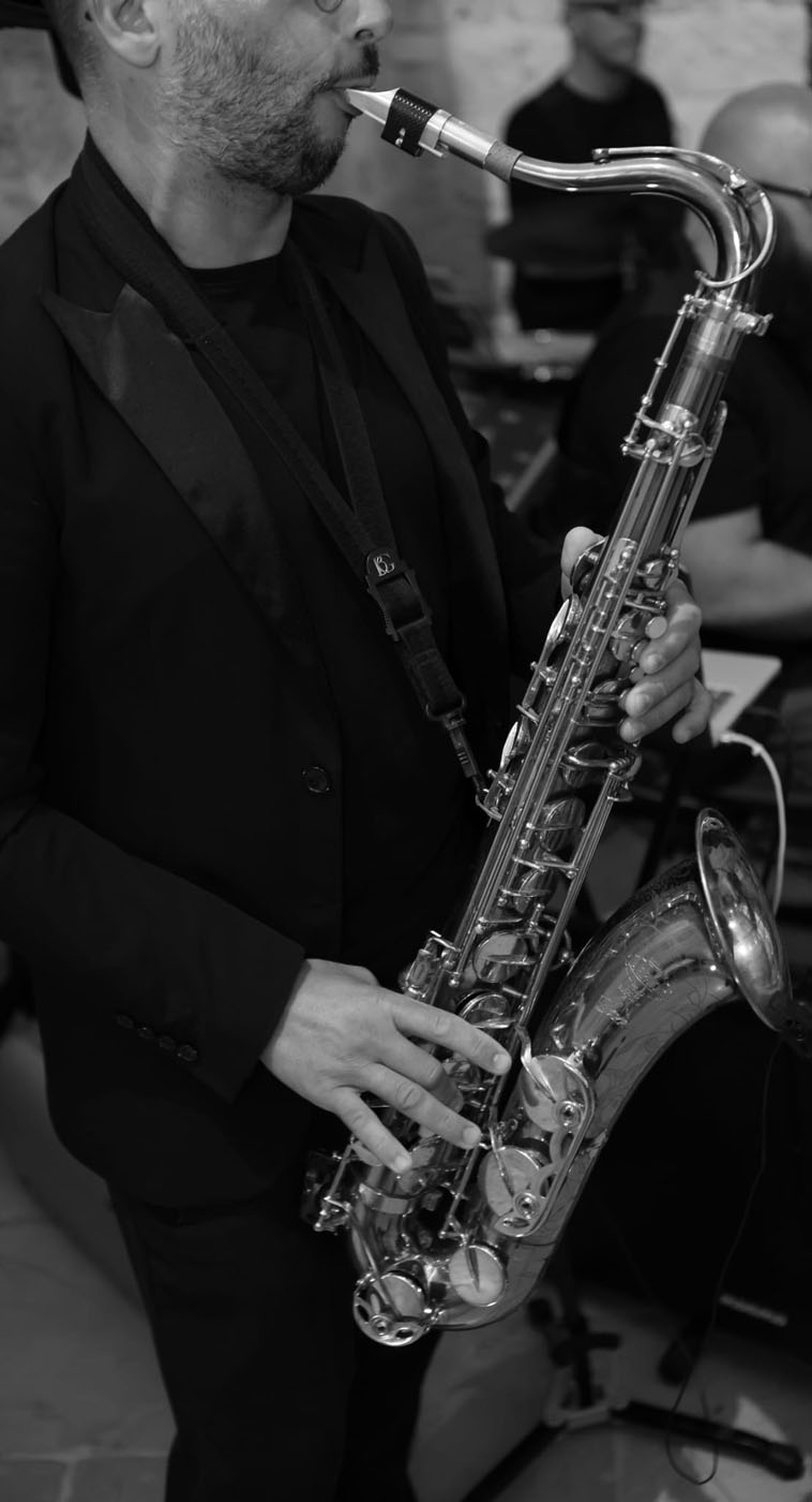 dj set matrimonio in Puglia con Apulia Sound Events; pizzica show Puglia per matrimoni; intrattenimento wedding Puglia con musica live